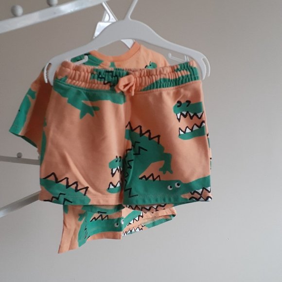 2 for $20 Two piece matching set Alligators! - Picture 4 of 7